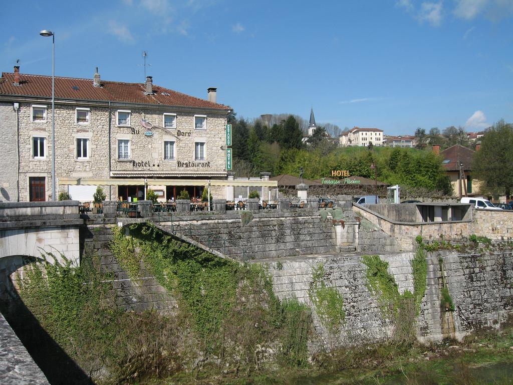 Au Faisan Dore Neuville-sur-Ain Exterior foto